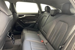 grenadine punainen Audi A6 2025 kuva 4.