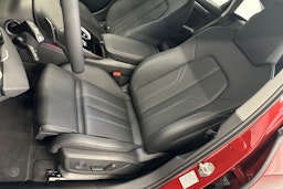 grenadine punainen Audi A6 2025 kuva 7.