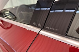 grenadine punainen Audi A6 2025 kuva 26.