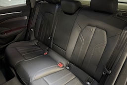 met. punainen Audi A6 2025 kuva 8.