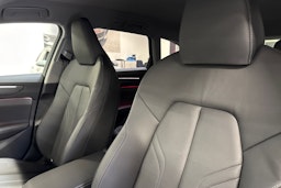 met. punainen Audi A6 2025 kuva 15.