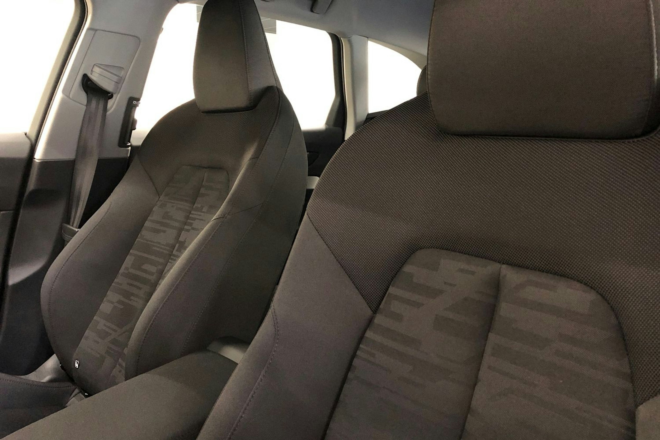 met. sininen Audi A6 2025 kuva 13.