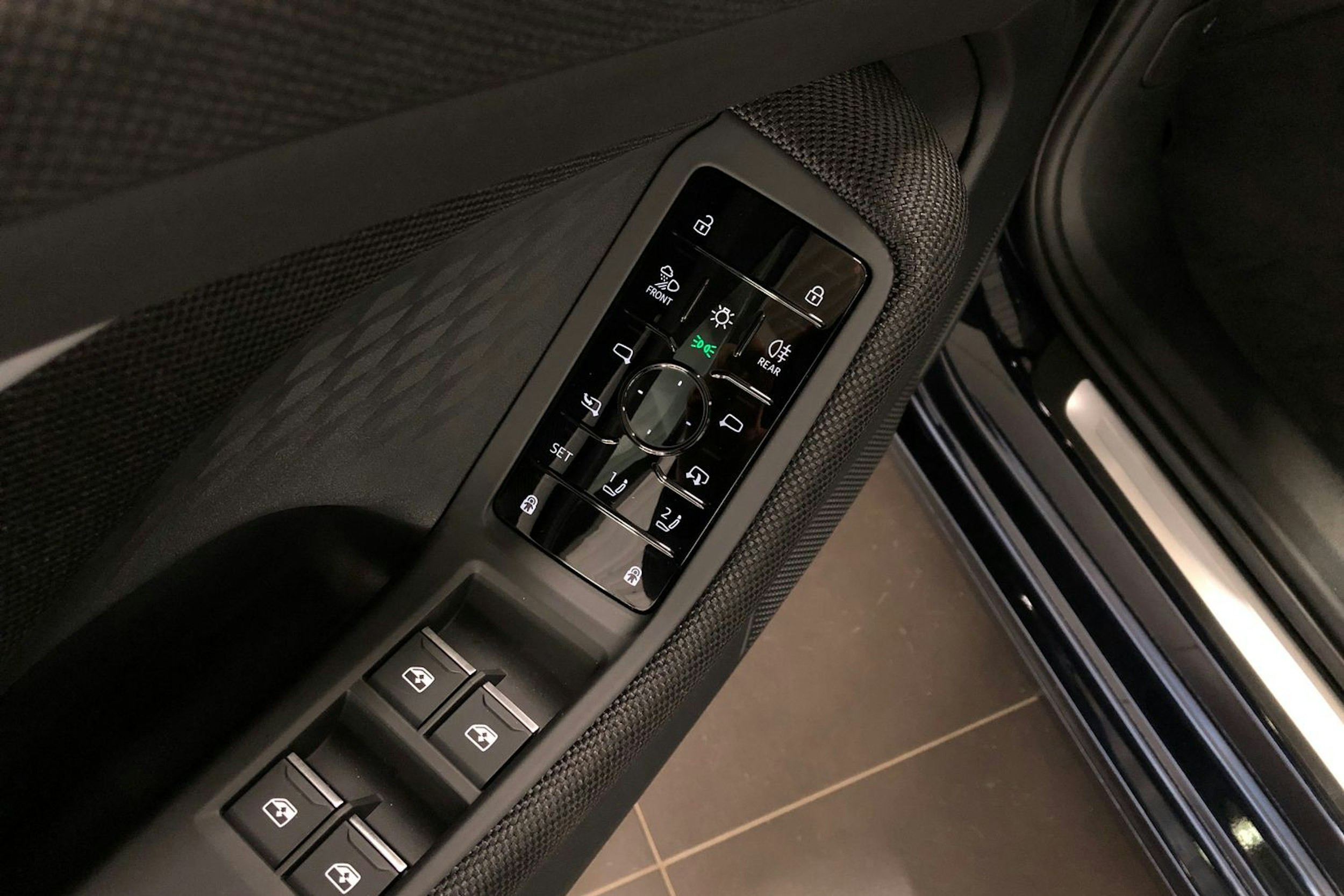 met. sininen Audi A6 2025 kuva 14.