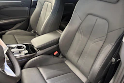 harmaa Audi A6 2025 kuva 8.