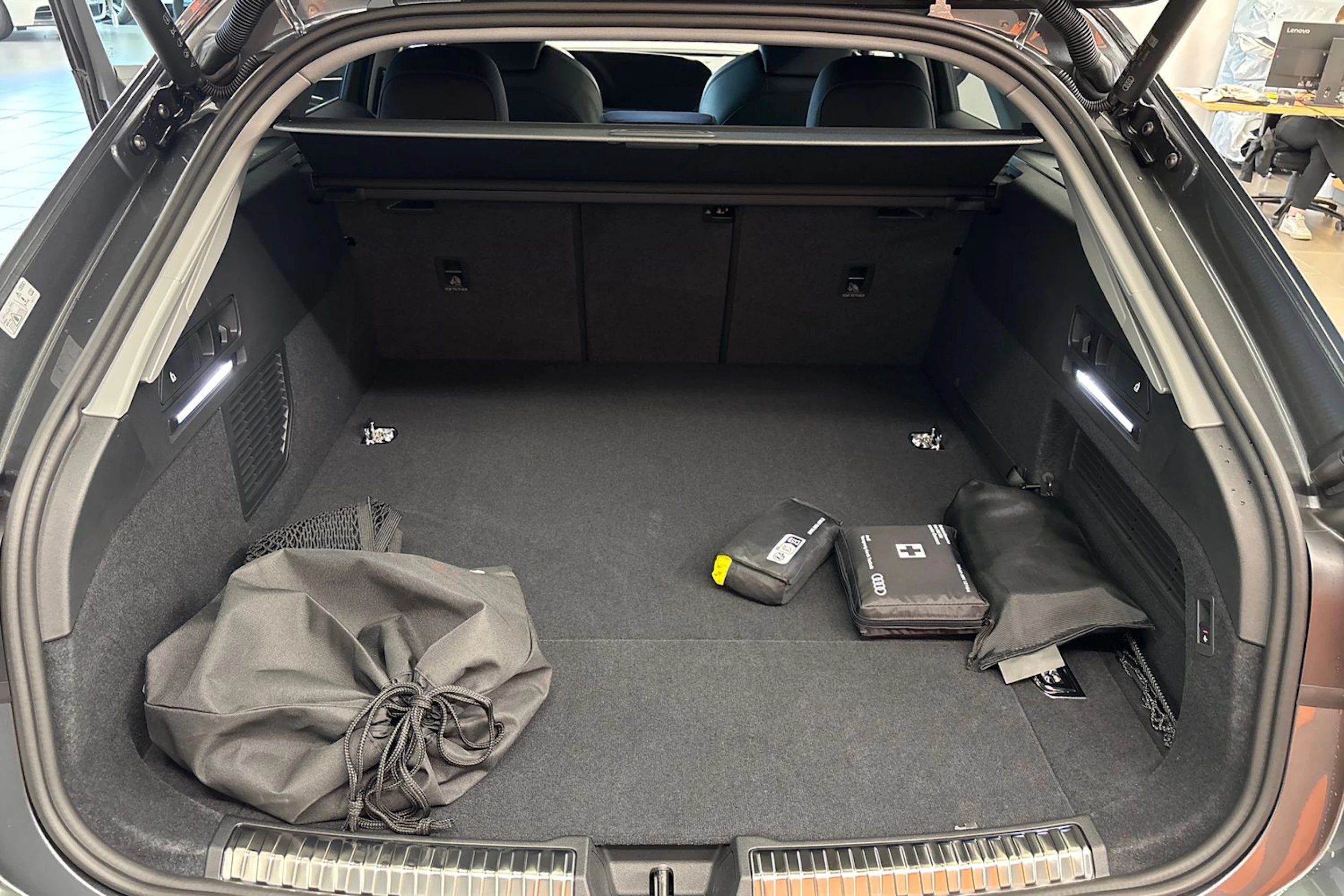 harmaa Audi A6 2025 kuva 20.