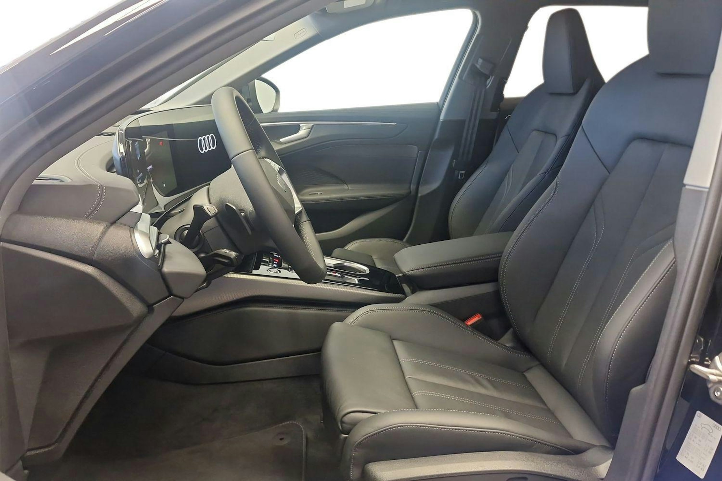 mythos musta Audi A6 2025 kuva 3.