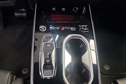 mythos musta Audi A6 2025 kuva 8.