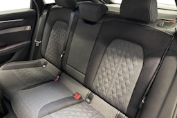 met. vihreä Audi A6 2025 kuva 8.