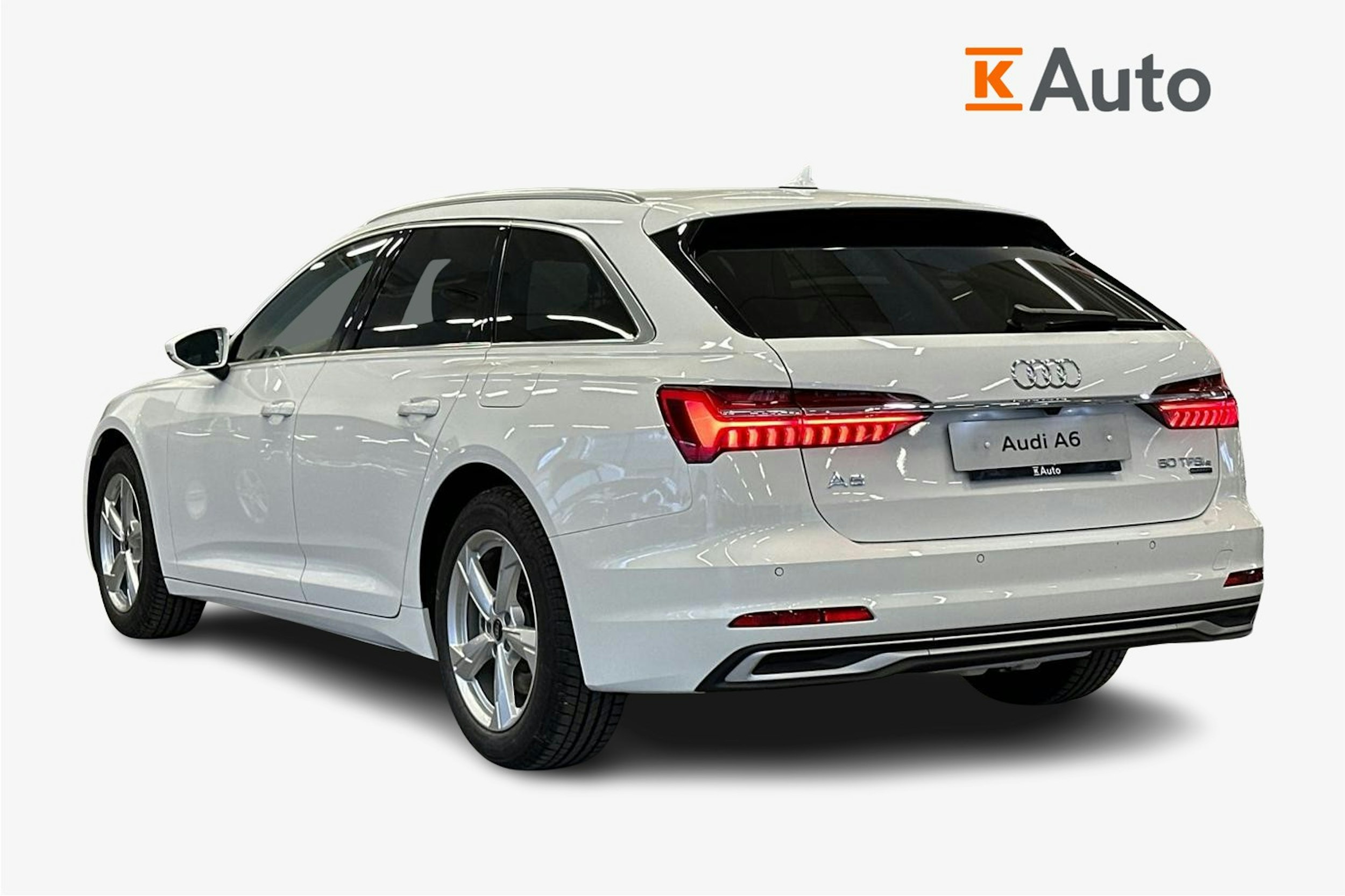 valkoinen Audi A6 2025 kuva 2.