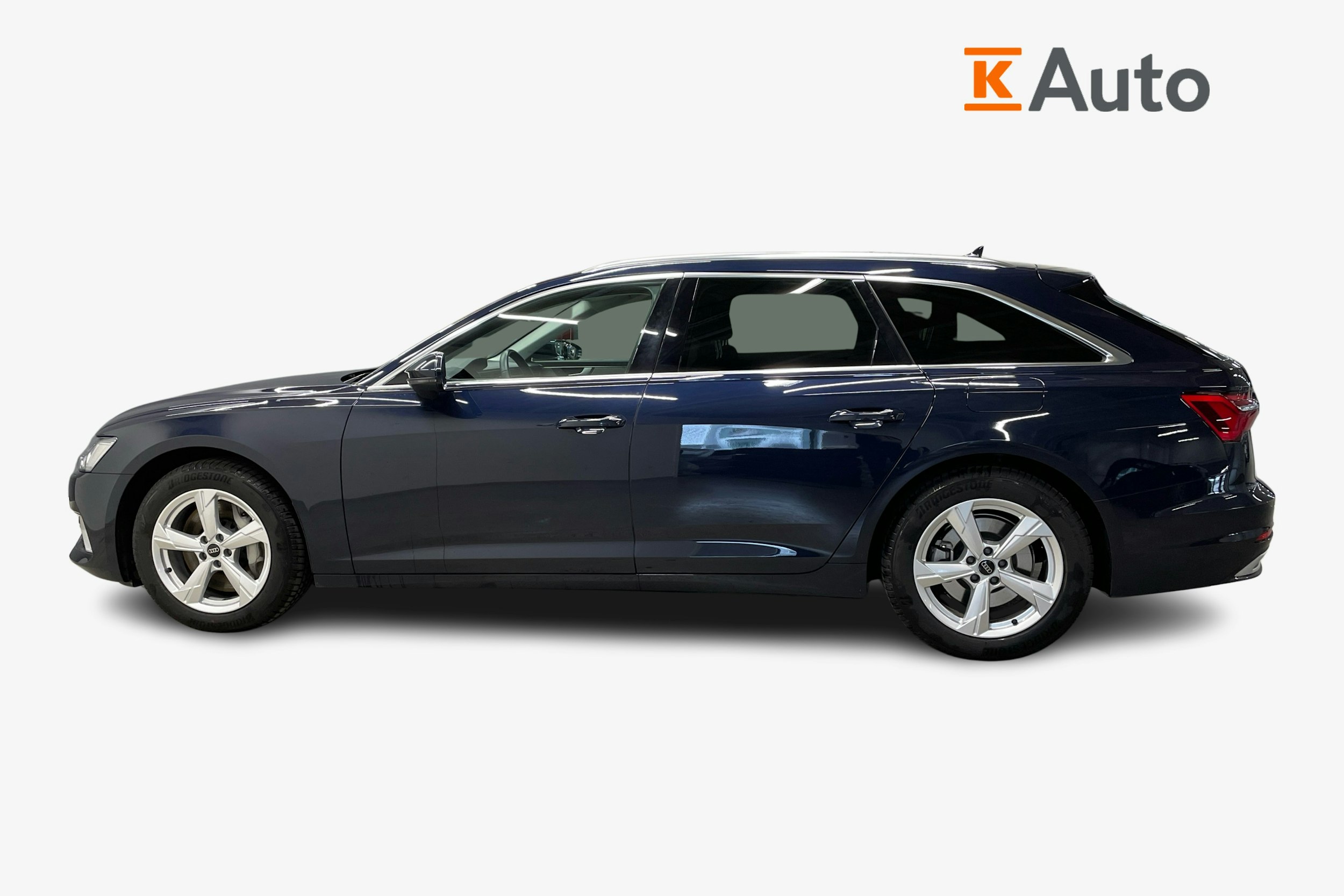 sininen Audi A6 2025 kuva 5.