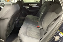 sininen Audi A6 2025 kuva 8.