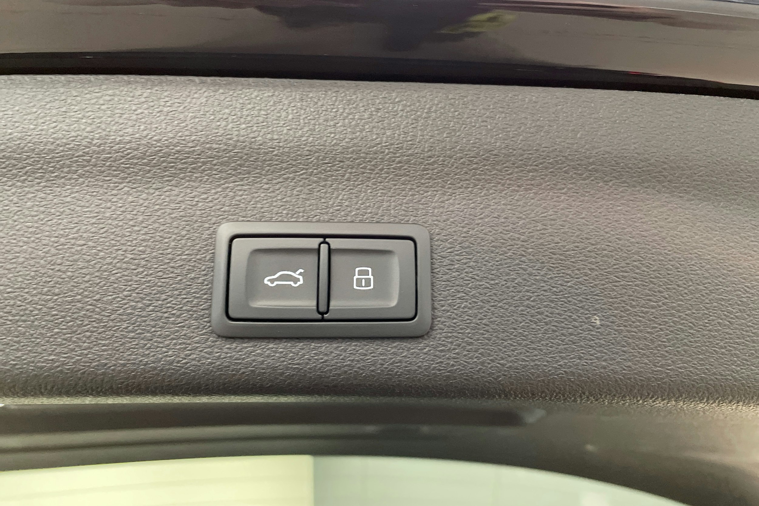 sininen Audi A6 2025 kuva 12.