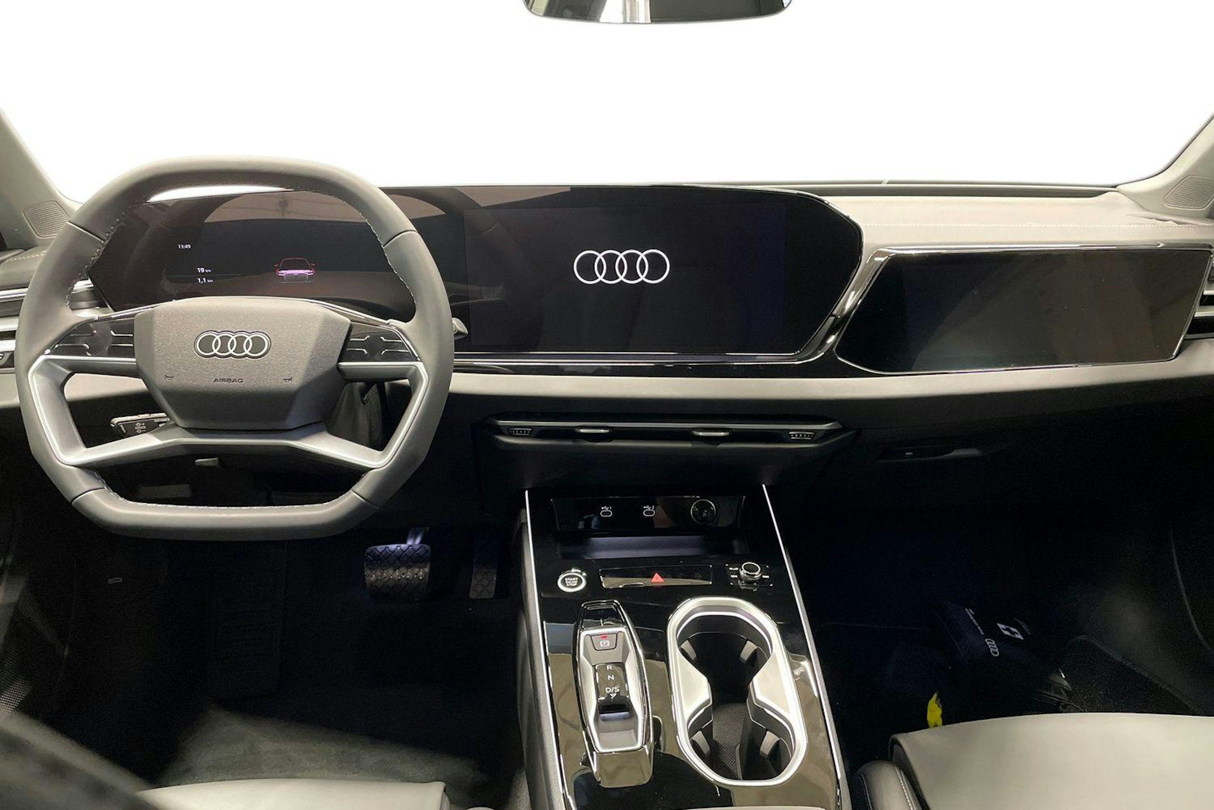 harmaa Audi A6 2025 kuva 7.