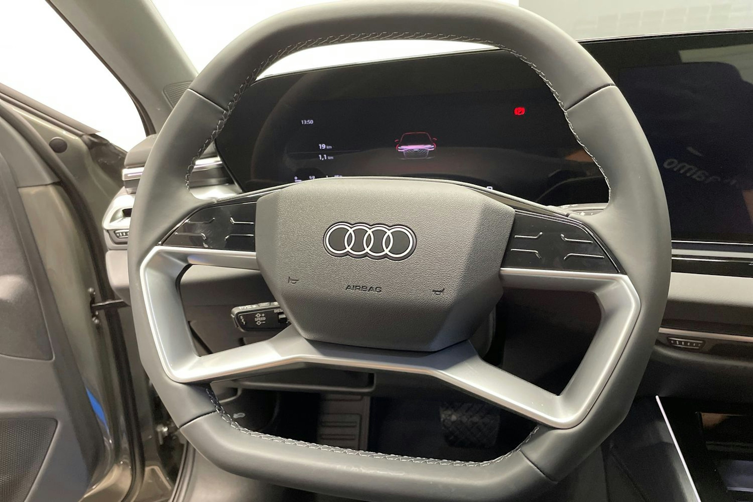 harmaa Audi A6 2025 kuva 11.