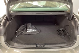 harmaa Audi A6 2025 kuva 16.
