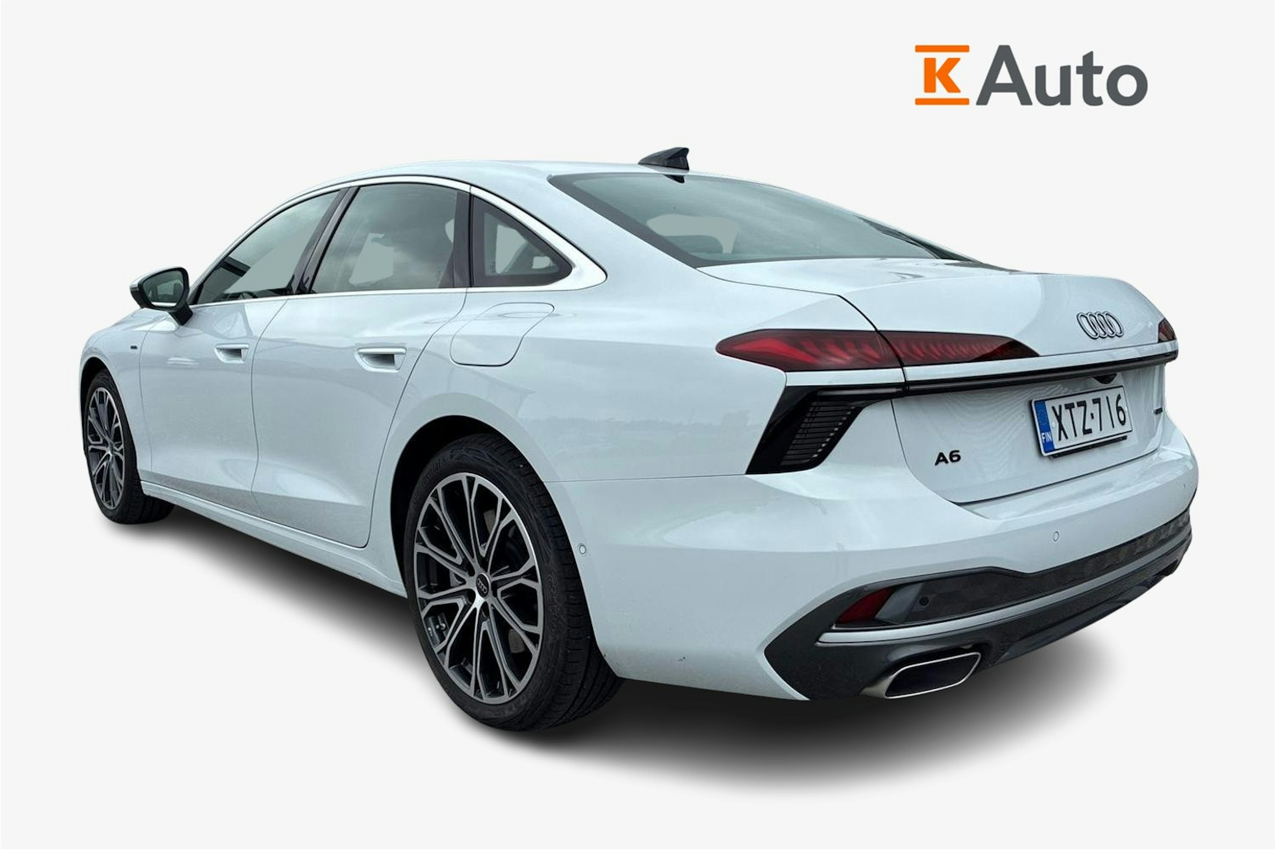 valkoinen Audi A6 2025 kuva 2.