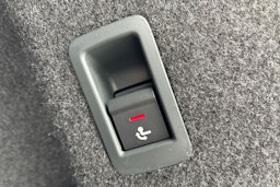 valkoinen Audi A6 2025 kuva 15.