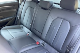 harmaa Audi A6 2025 kuva 8.