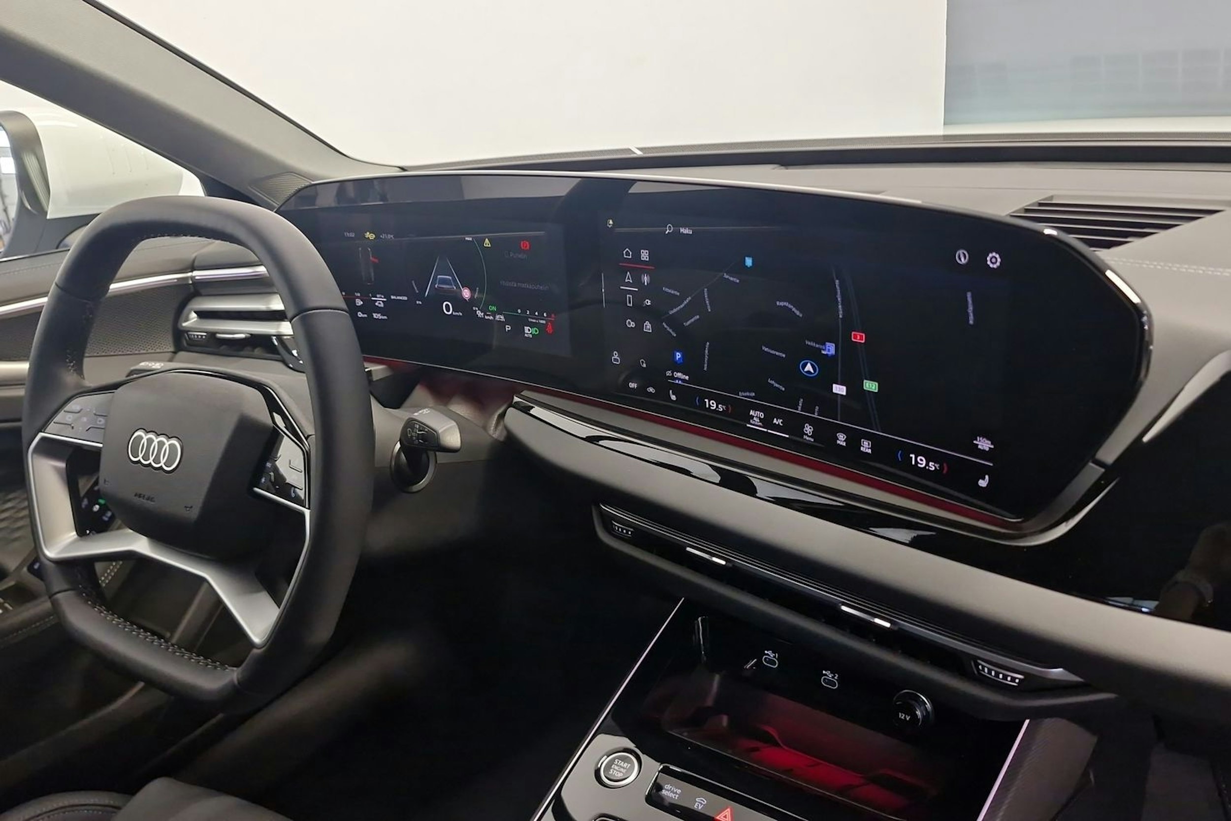 jäätikön valkoinen Audi A6 2025 kuva 7.