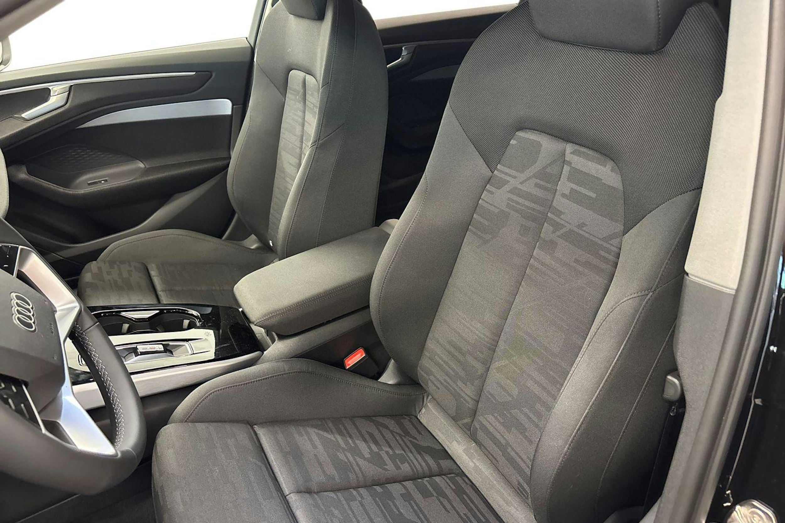 met. vihreä Audi A6 2025 kuva 7.