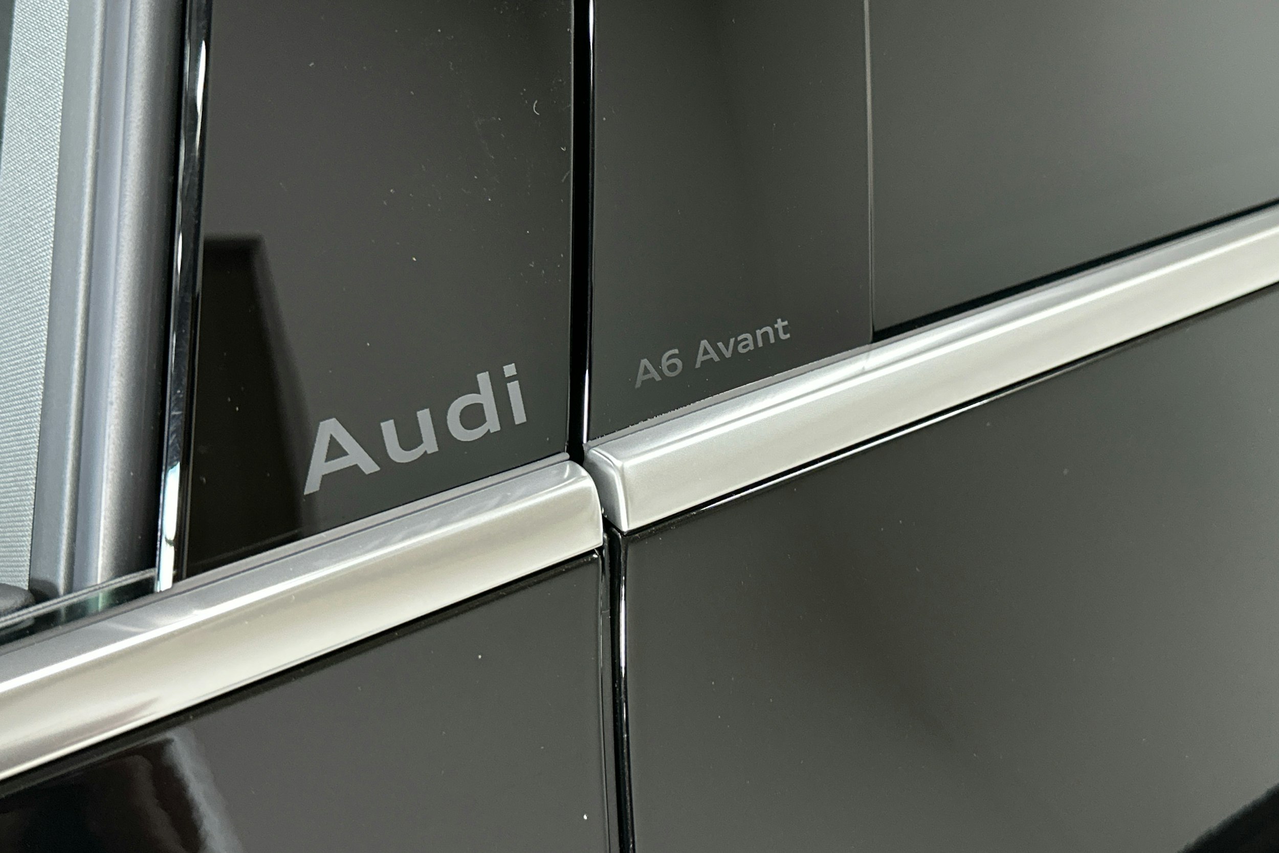 met. musta Audi A6 2025 kuva 38.