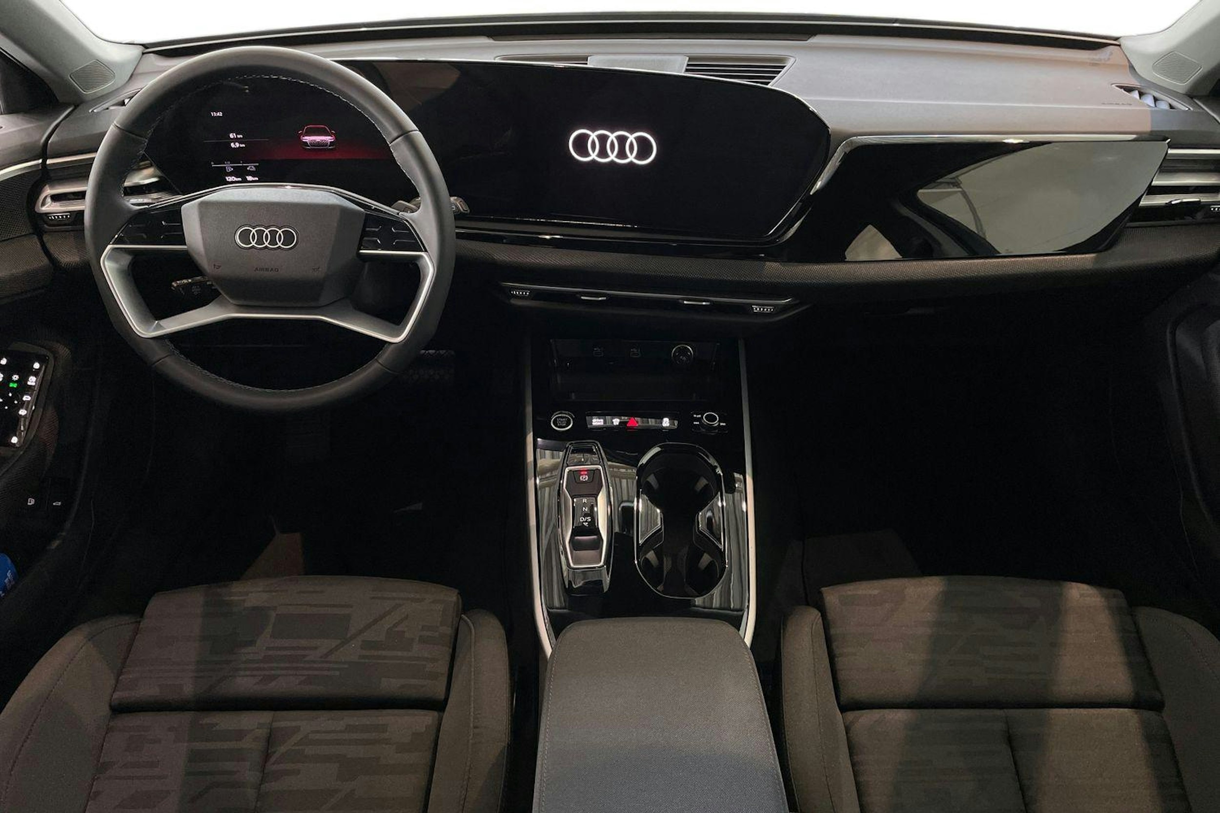 met. sininen Audi A6 2025 kuva 7.
