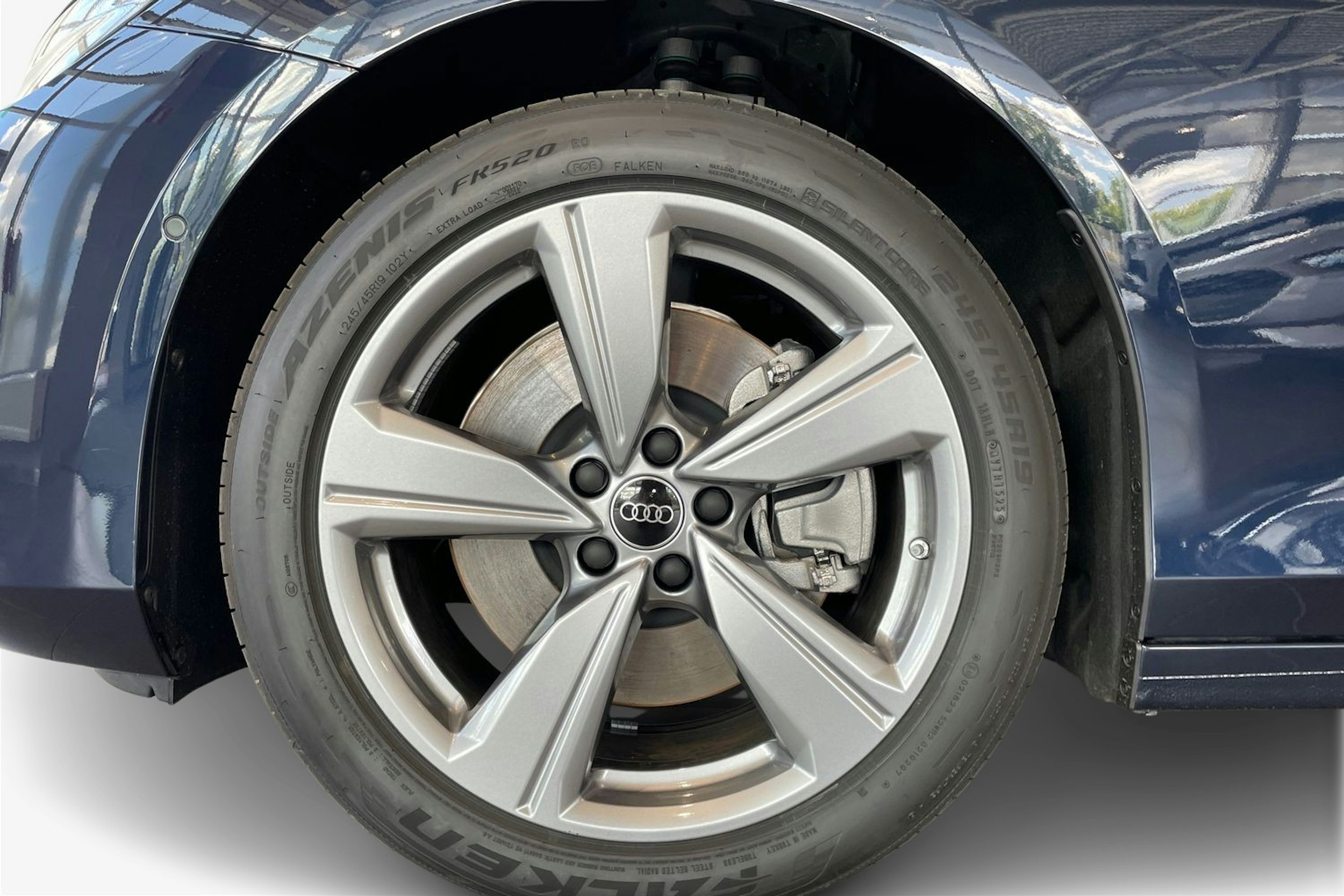 met. sininen Audi A6 2025 kuva 9.