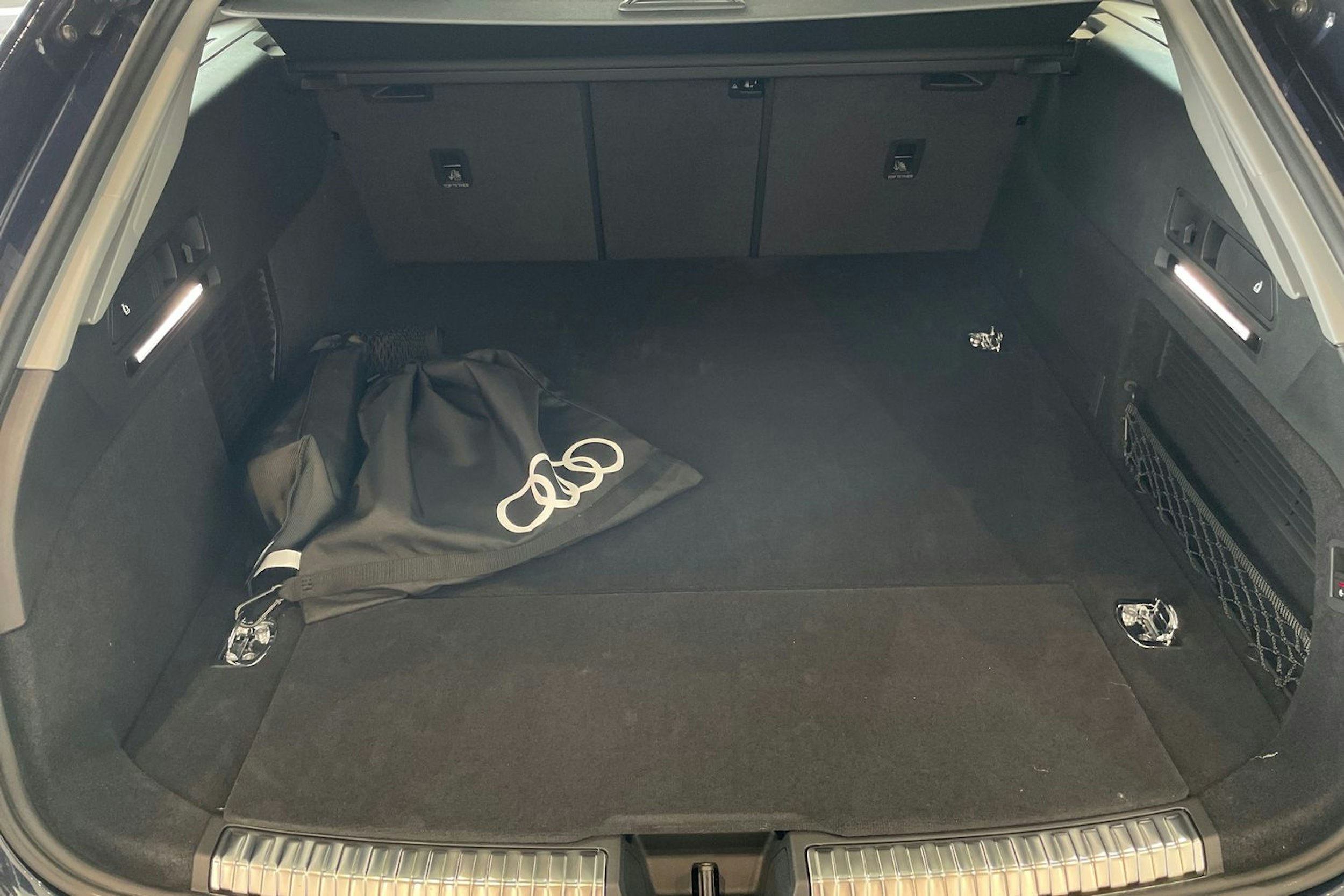 met. sininen Audi A6 2025 kuva 19.