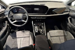 valkoinen Audi A6 2025 kuva 7.