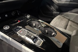 valkoinen Audi A6 2025 kuva 14.