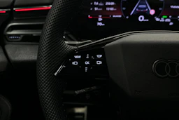 met. punainen Audi A6 2026 kuva 11.