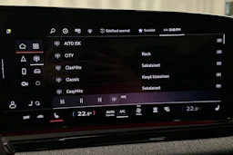 met. punainen Audi A6 2026 kuva 18.
