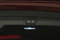 met. punainen Audi A6 2026 kuva 33.