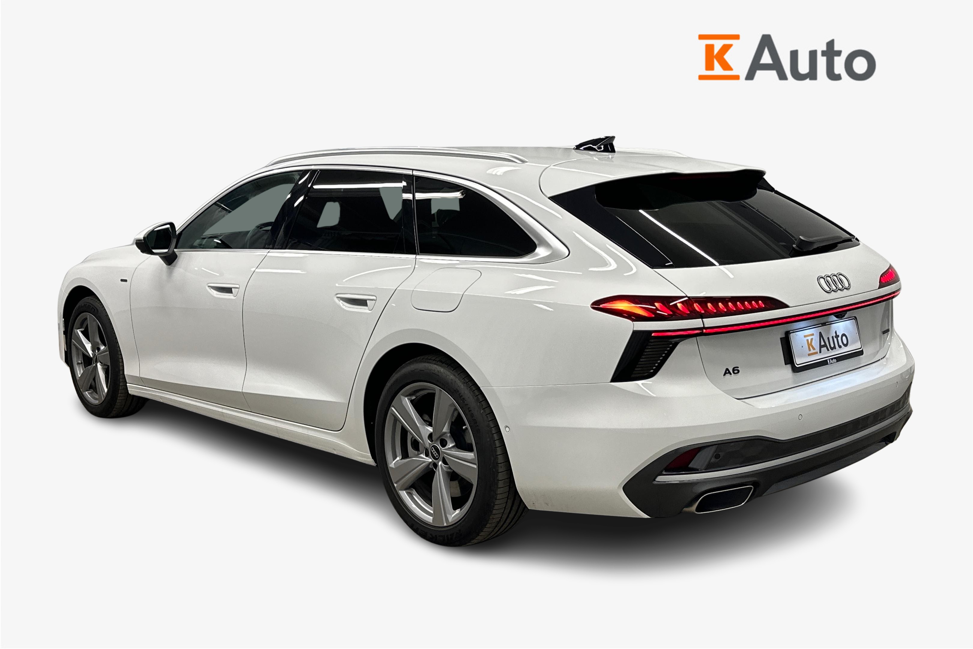 Audi A6 Avant e-hybrid quattro 220 kW 2026, kuva 2/41