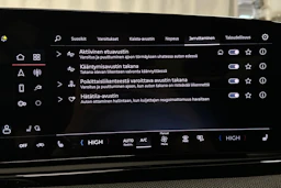 valkoinen Audi A6 2026 kuva 27.