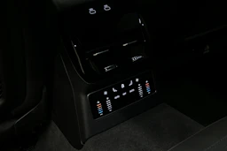 valkoinen Audi A6 2026 kuva 36.