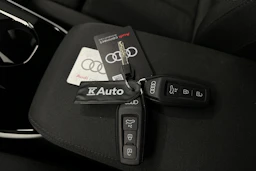 valkoinen Audi A6 2026 kuva 41.
