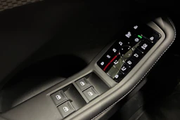 met. harmaa Audi A6 2026 kuva 17.