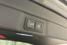 met. harmaa Audi A6 2026 kuva 29.