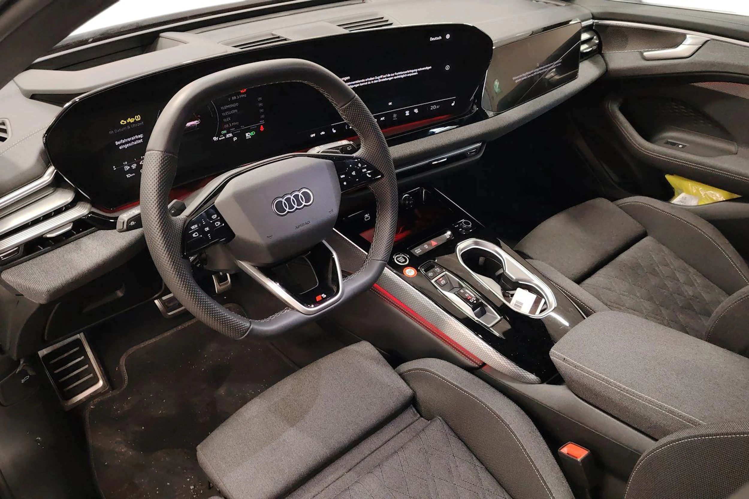 valkoinen Audi A6 2026 kuva 6.