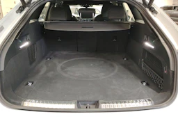 valkoinen Audi A6 2026 kuva 14.