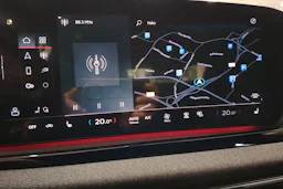 valkoinen Audi A6 2026 kuva 16.