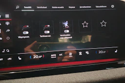 valkoinen Audi A6 2026 kuva 23.