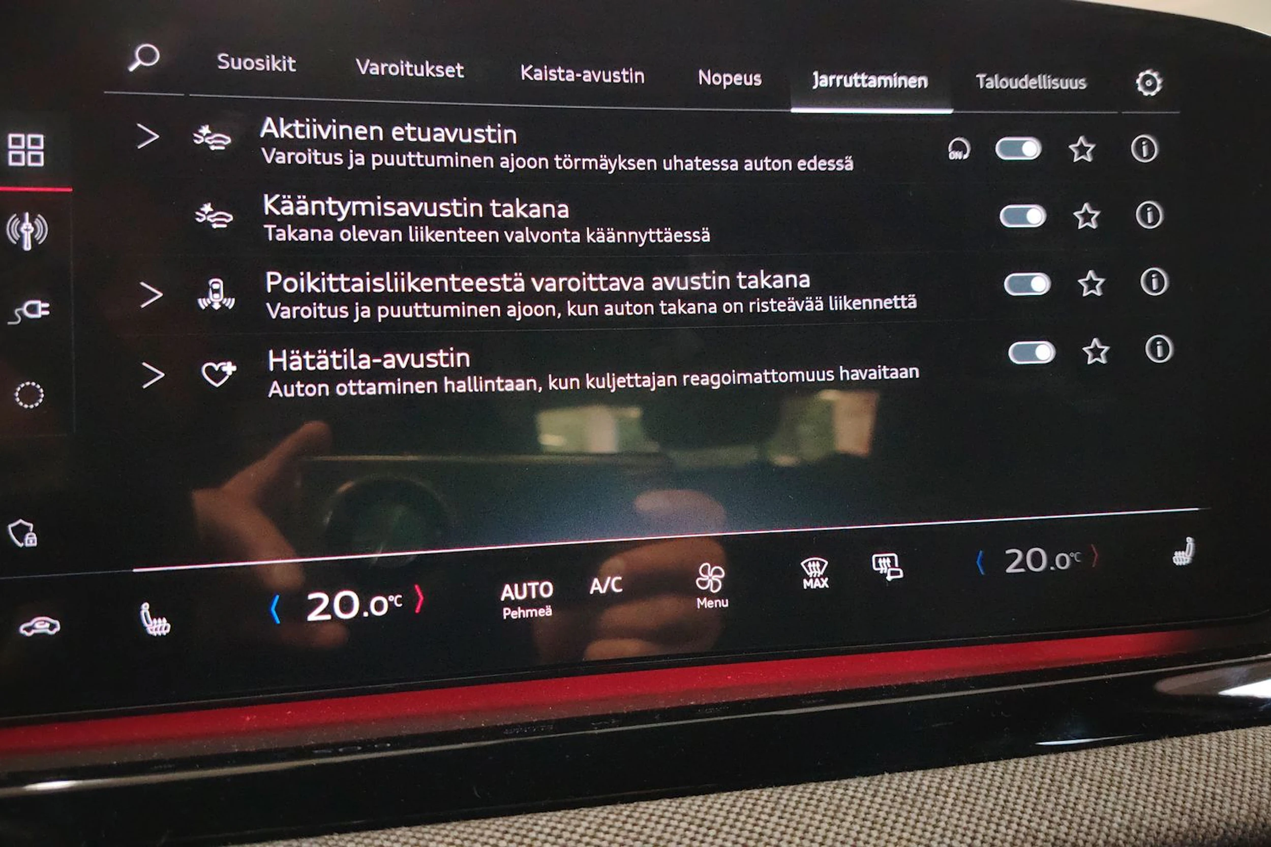 valkoinen Audi A6 2026 kuva 24.