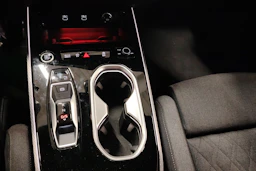 valkoinen Audi A6 2026 kuva 29.
