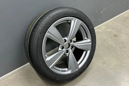 sininen Audi A6 2026 kuva 10.