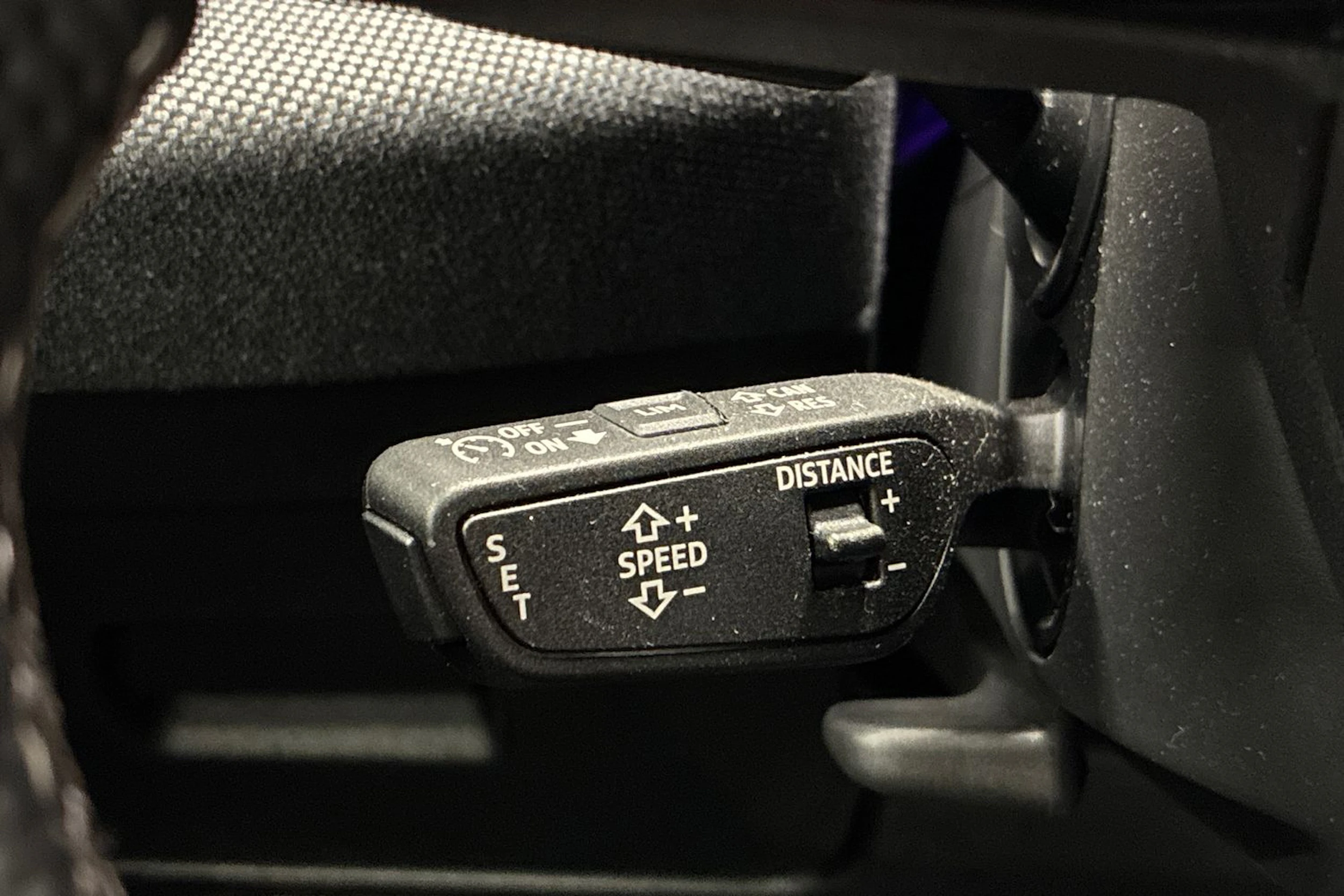 sininen Audi A6 2026 kuva 15.