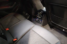 met. harmaa Audi A6 2026 kuva 13.