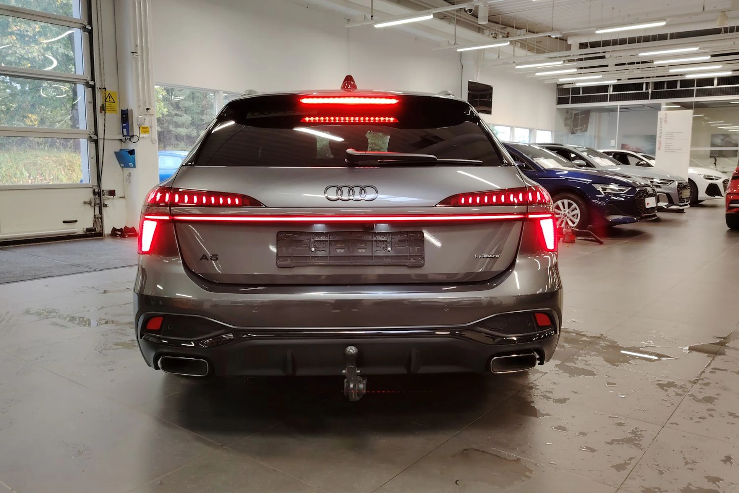 met. harmaa Audi A6 2026 kuva 17.