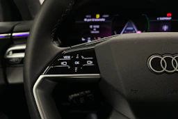 musta Audi A6 2026 kuva 11.